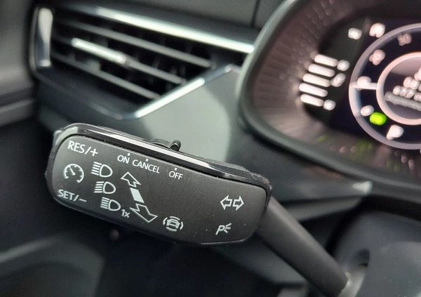 Skoda Kamiq cena 90900 przebieg: 52800, rok produkcji 2021 z Mieszkowice małe 352